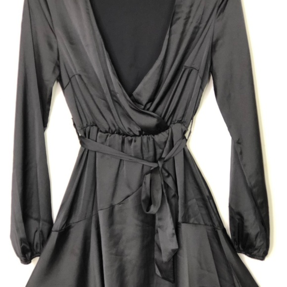 NASTY Gal Collection touch & go satin dress - Picture 10 of 13